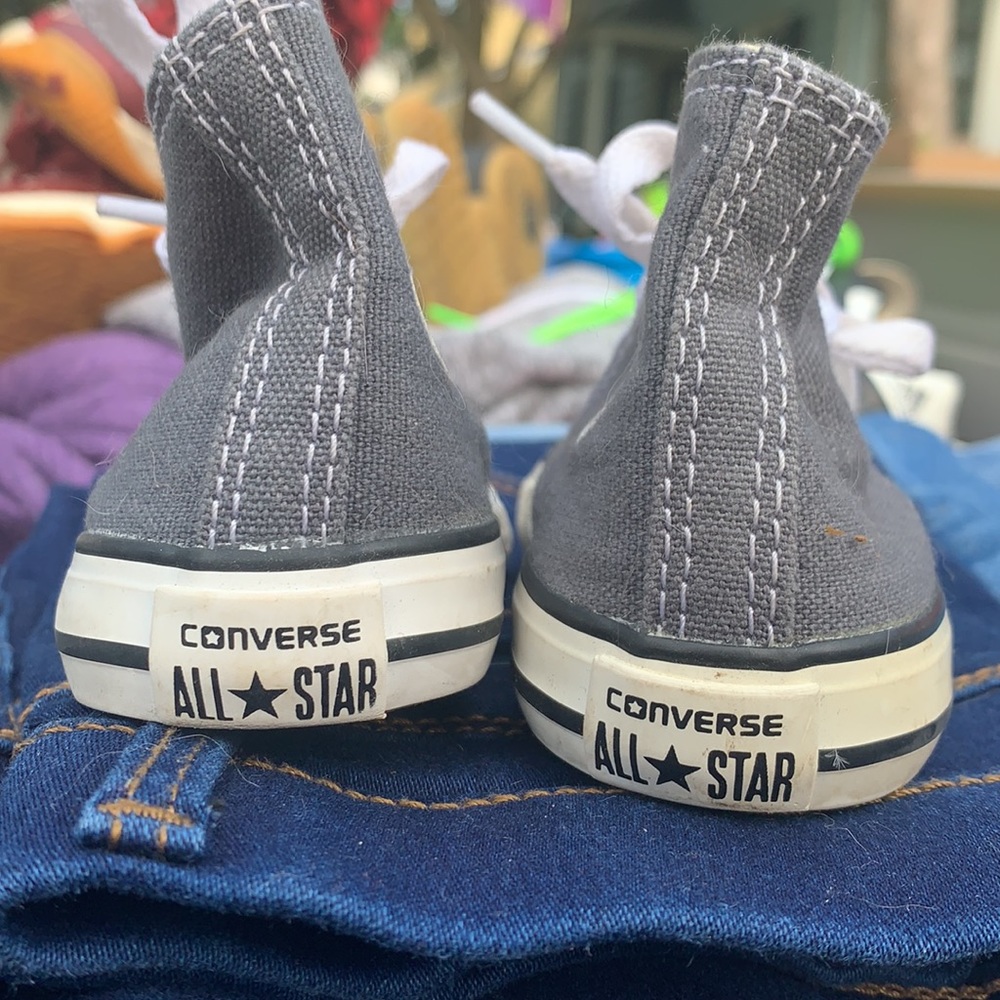 Infant/Toddler size 5 Converse! - Picture 4 of 4